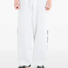 Спортивные брюки с полосатыми деталями Спортивные брюки с полосатыми деталями