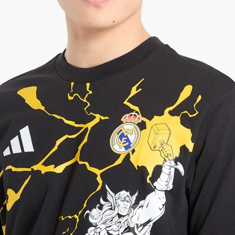 Футболка с логотипом