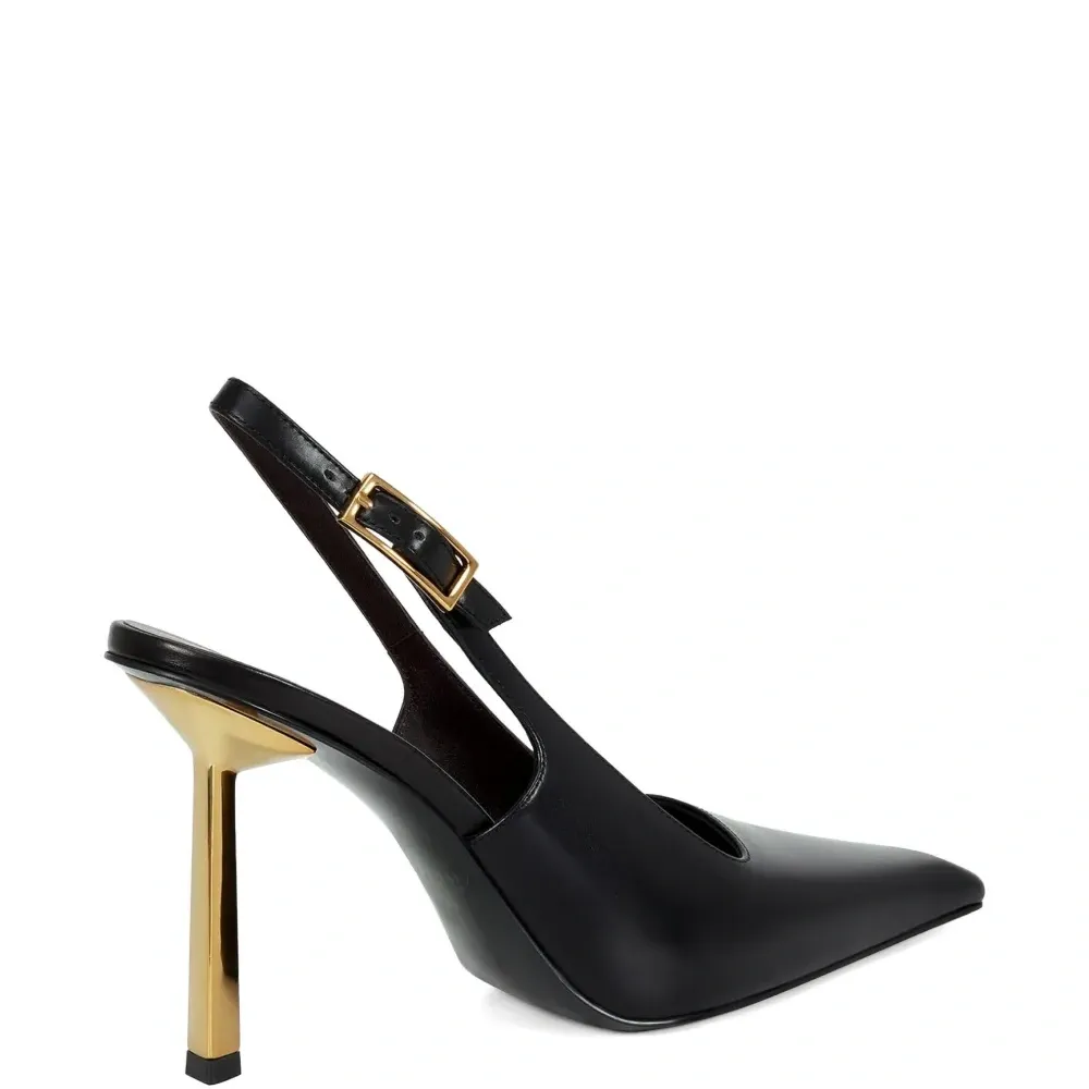 Кожаные туфли с пряжкой