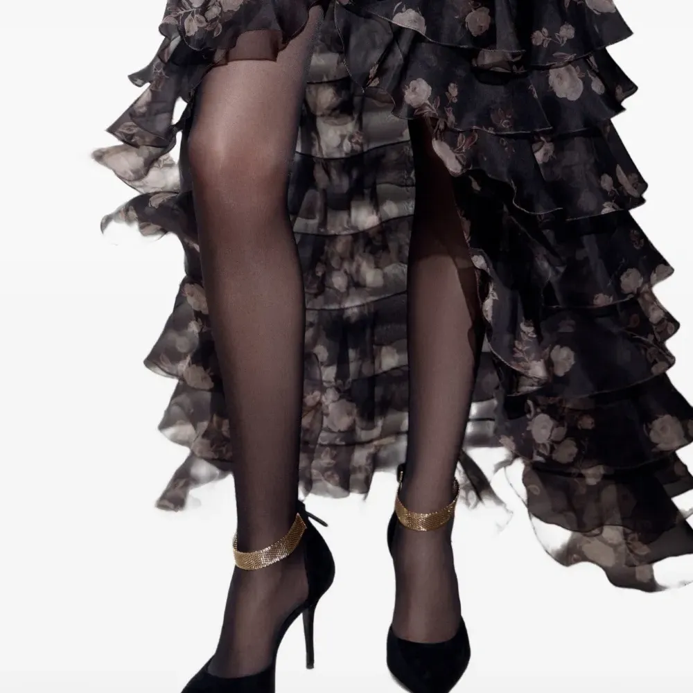 Замшевые туфли-лодочки с ремешком на щиколотке Замшевые туфли-лодочки с ремешком на щиколотке