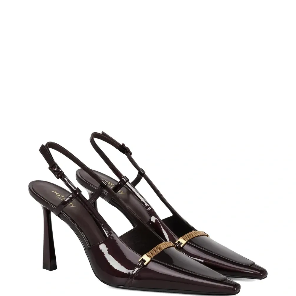 Кожаные туфли на ремешке с пряжкой