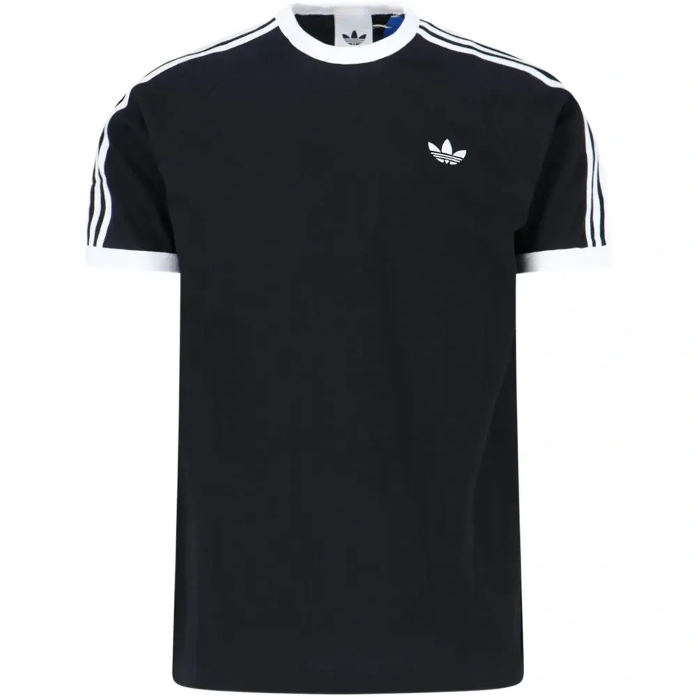 Футболка с логотипом