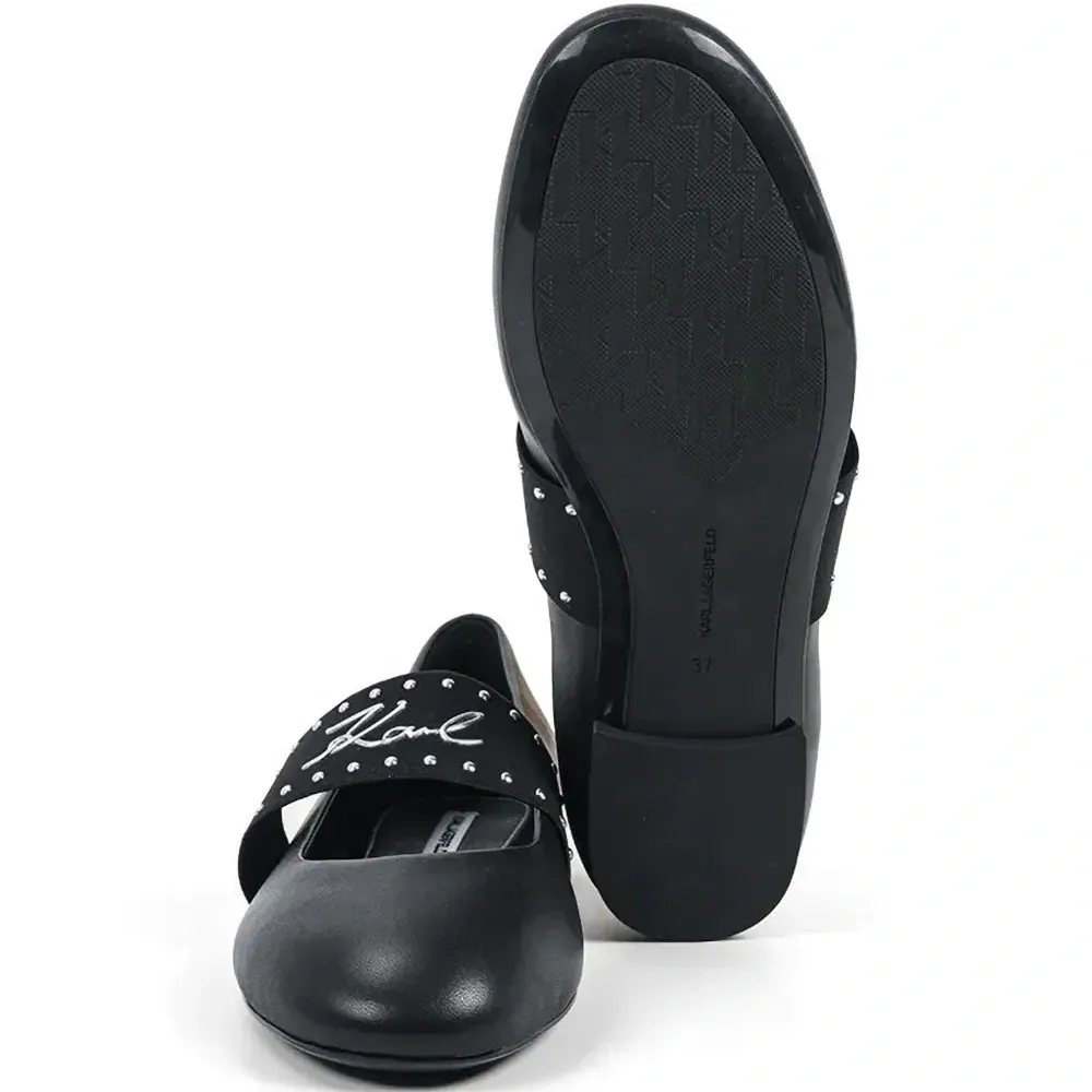 Балетки с ремешками и заклёпками