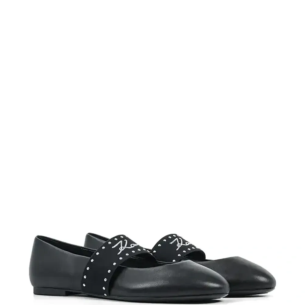 Балетки с ремешками и заклёпками