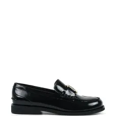 Лоферы с эмблемой