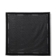 Шарф с бахромой и узором