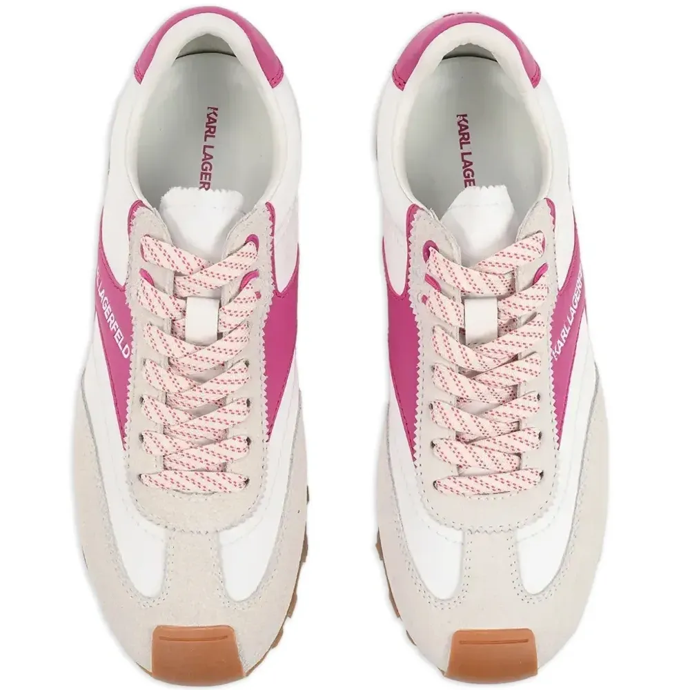 Кроссовки с контрастными вставками