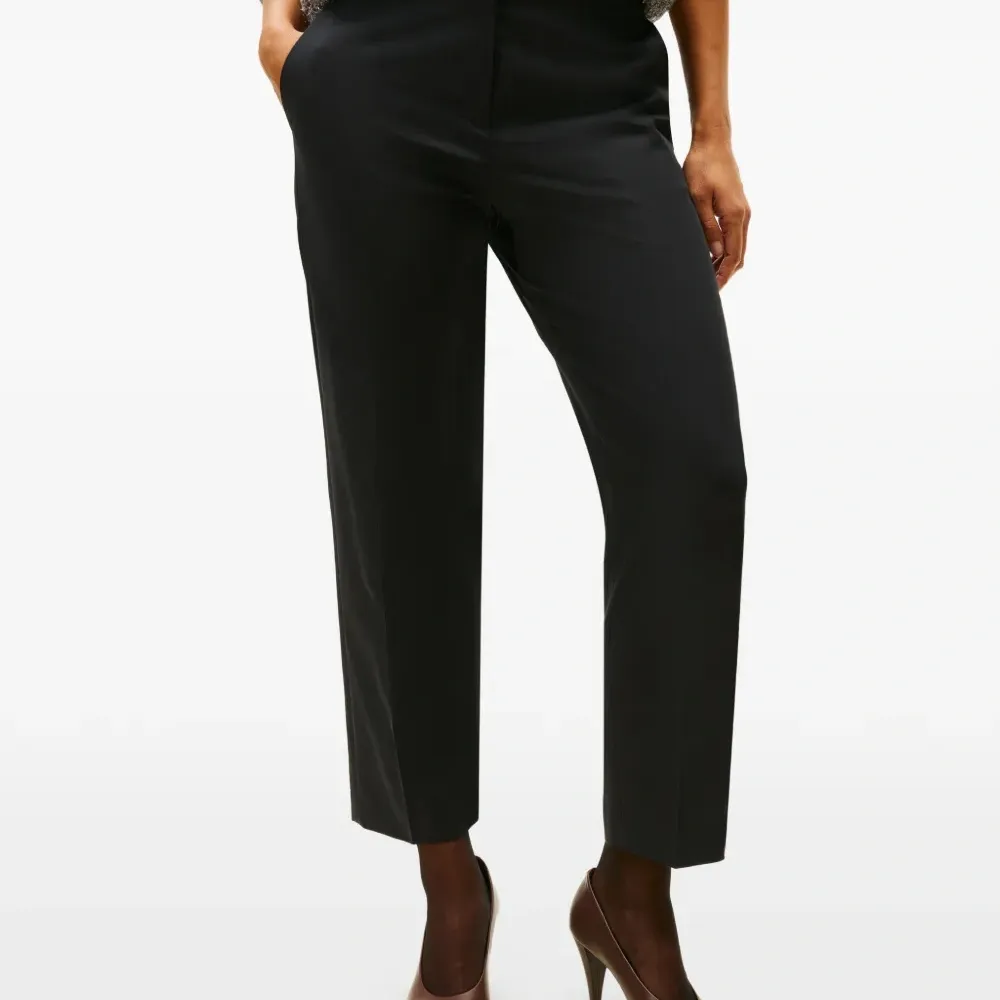 Брюки на молнии Брюки на молнии