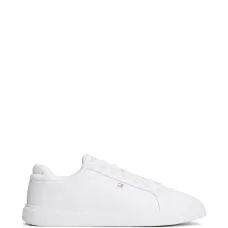 Кроссовки на шнуровке