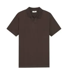 Футболка с открытым воротником