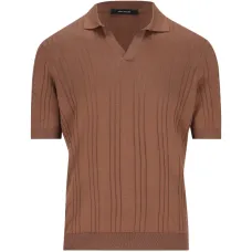 Футболка в рубчик с V-образным вырезом