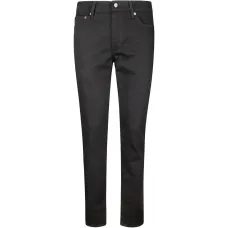 Узкие джинсы с пятью карманами