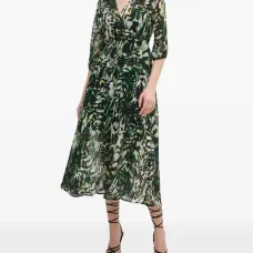 Платье миди с V-образным вырезом и сборками Платье миди с V-образным вырезом и сборками