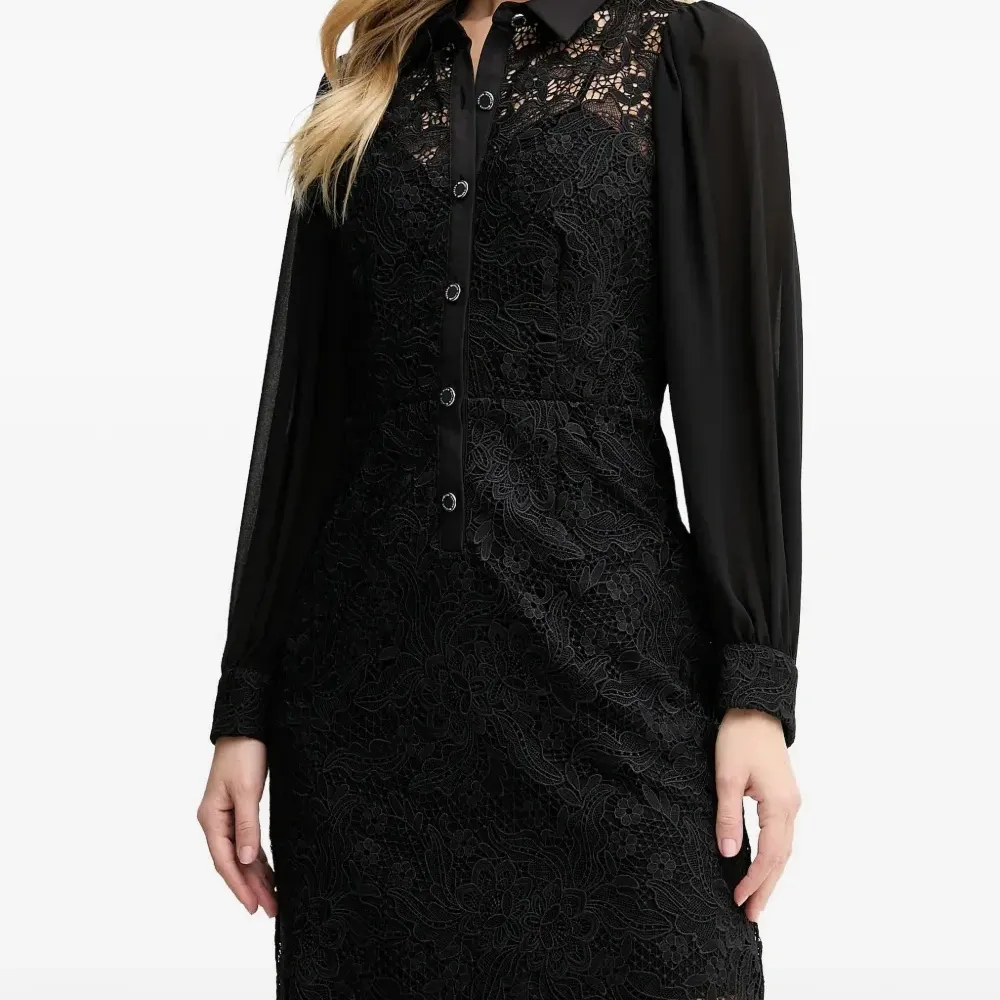 Кружевное мини-платье на пуговицах Кружевное мини-платье на пуговицах