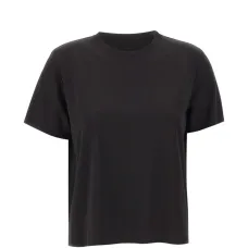 Футболка с круглым вырезом