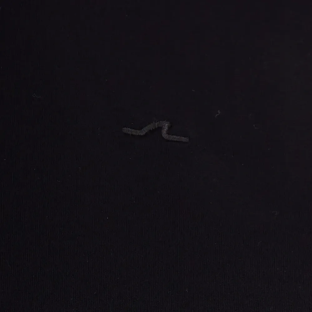 Футболка с круглым вырезом