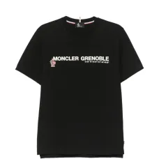 Футболка с логотипом