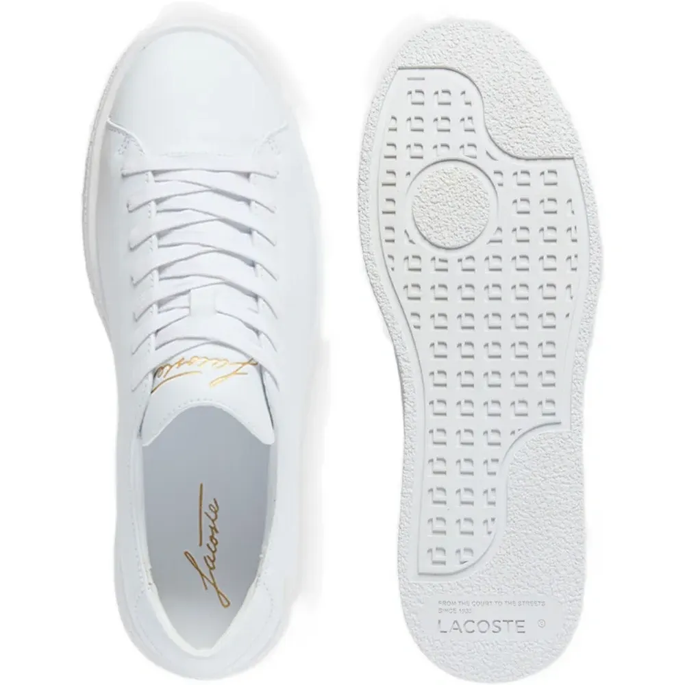 Спортивные кроссовки