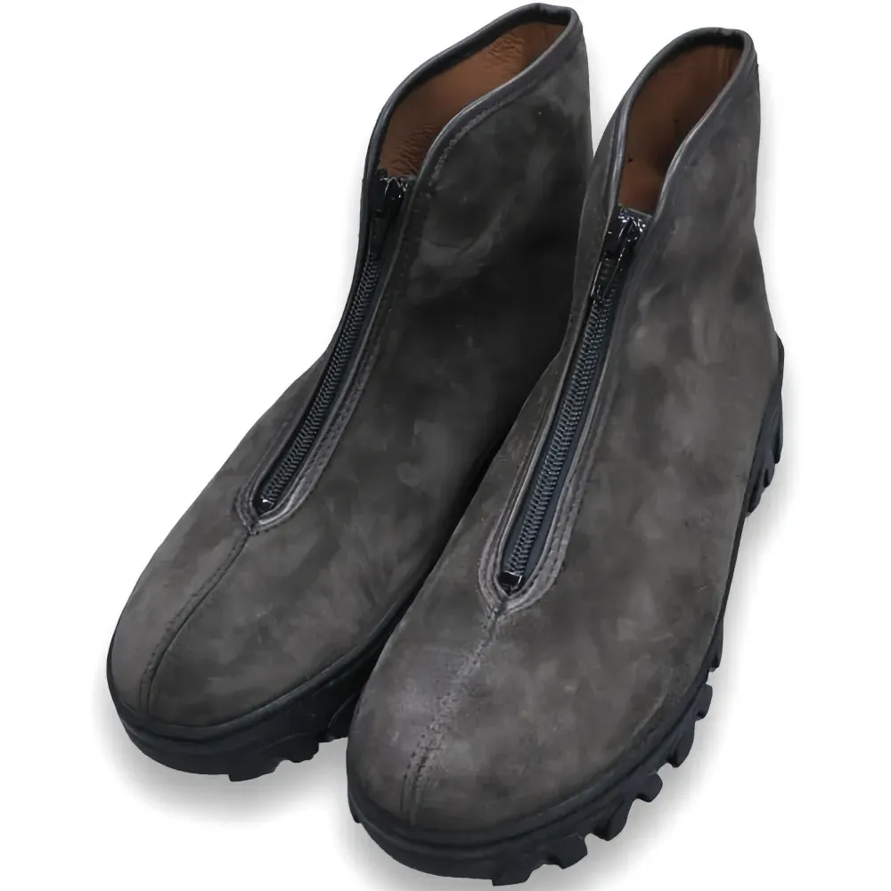 Замшевые ботильоны на молнии спереди