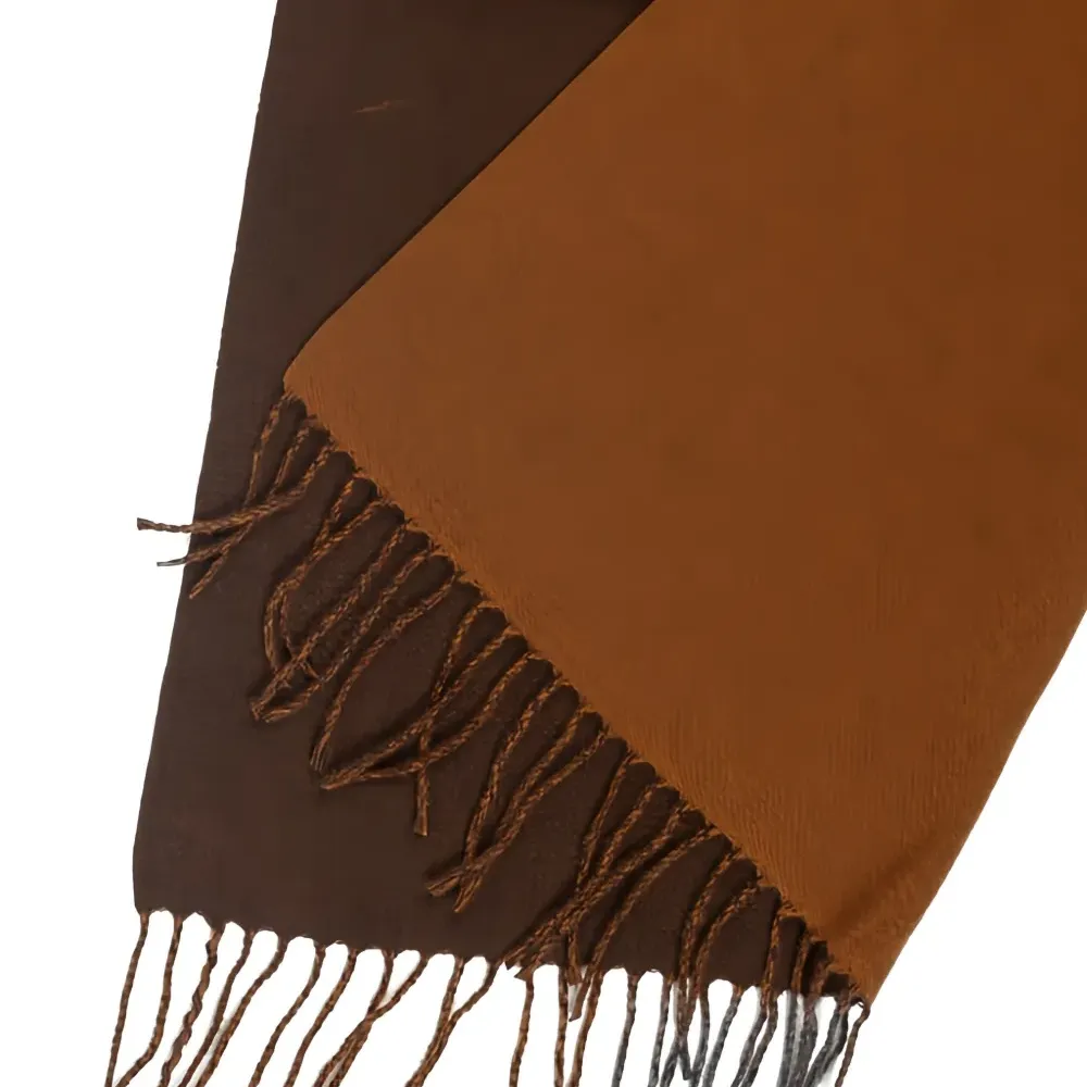 Шарф с бахромой