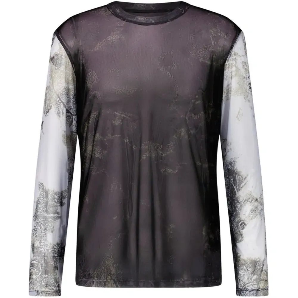 Двухцветная футболка с длинными рукавами