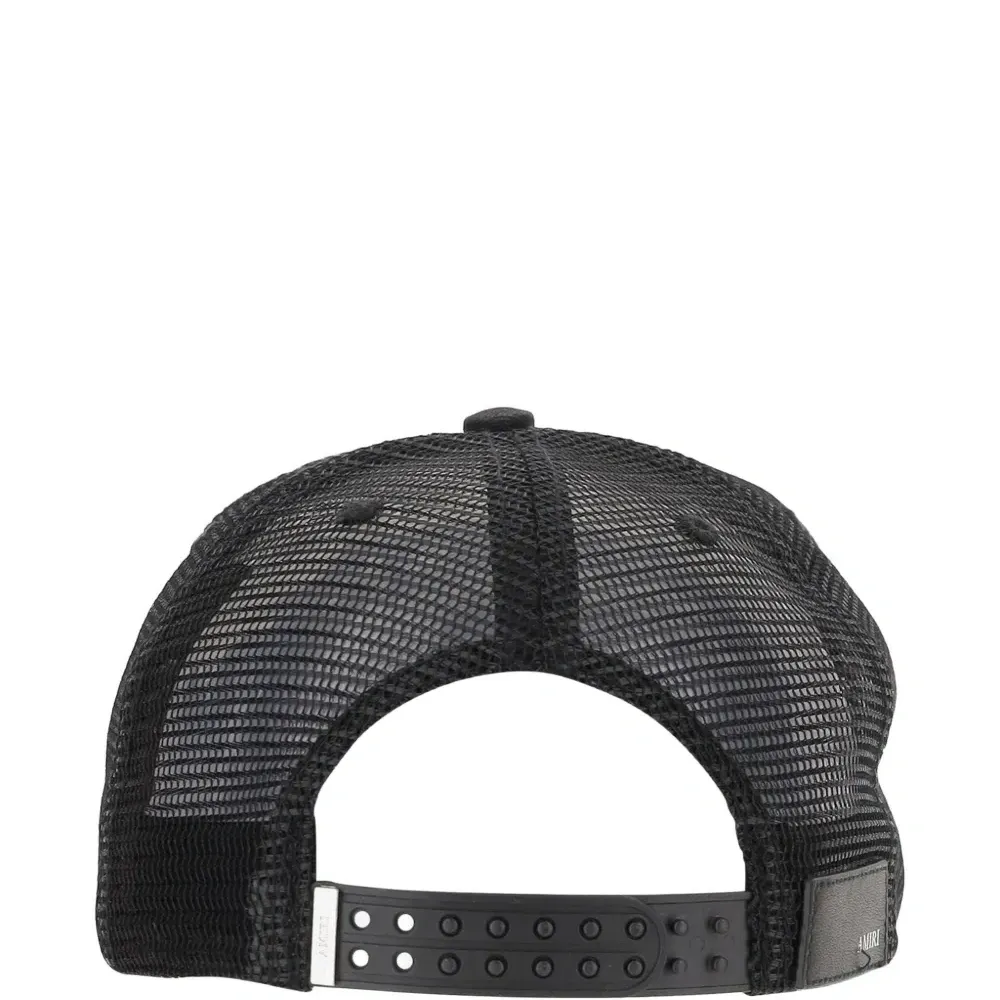 Бейсболка с вышитым логотипом