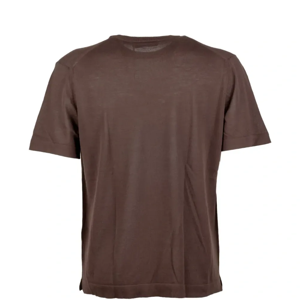 Футболка с круглым вырезом и короткими рукавами